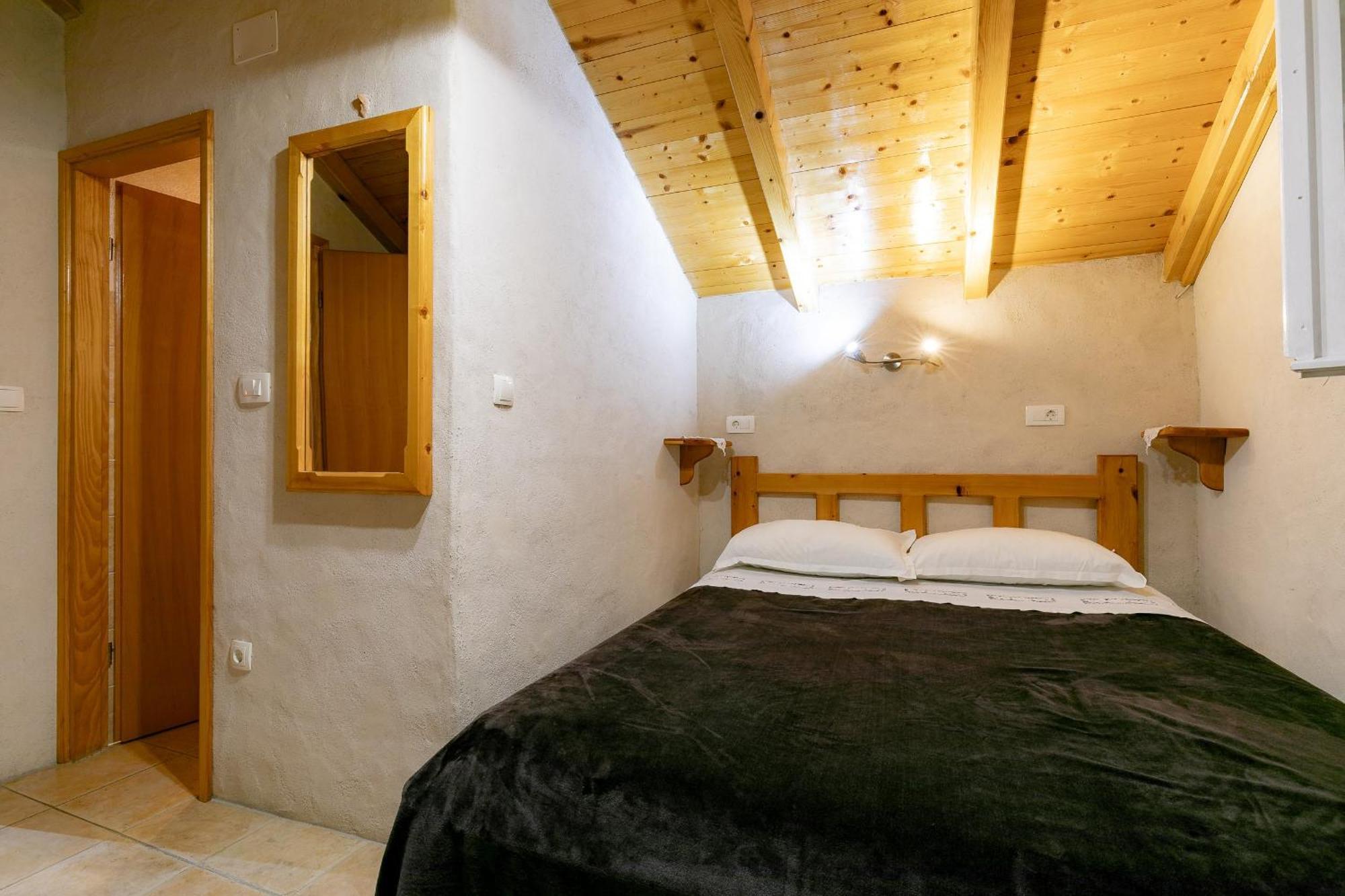 Appartement Stone House Harmony à Zrnovo Extérieur photo